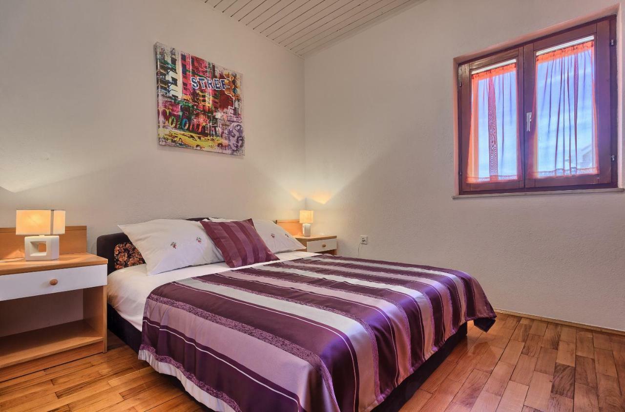 Lantana Apartment Бол Екстериор снимка
